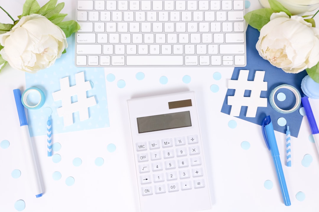 AI vs Accounting: 5 Key Differences for Freelancers
